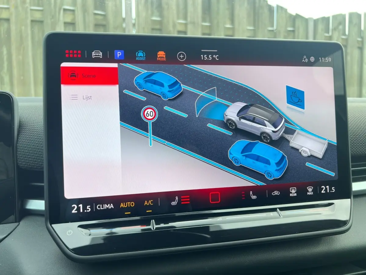 1.5 eTSI 150pk DSG R-Line | Navi | Trekhaak | Camera | Carplay