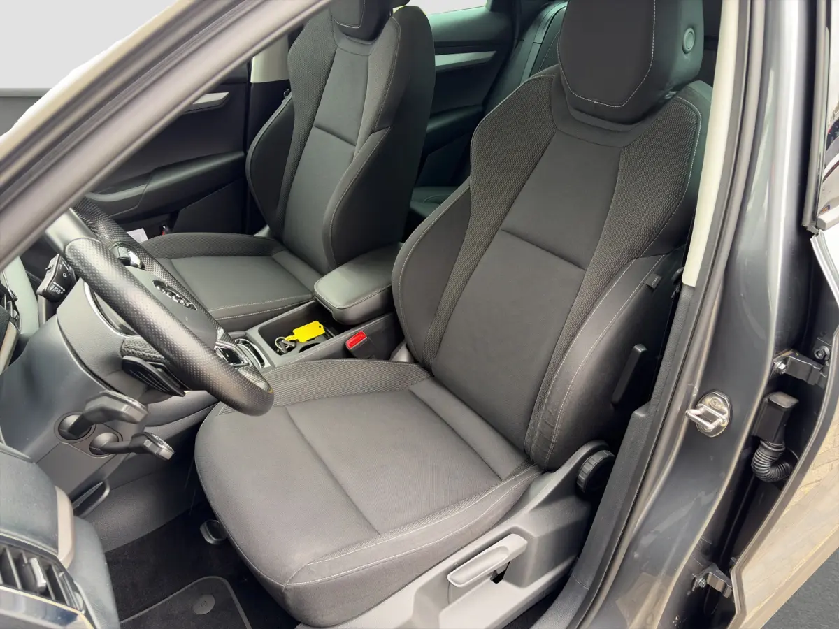 1.5 TSI ACT 150pk Automaat Business Edition | Schuifdak | Trekhaak | Stoelverwarming | Stuurverwarming | Camera | Carplay | Elektrische achterklep
