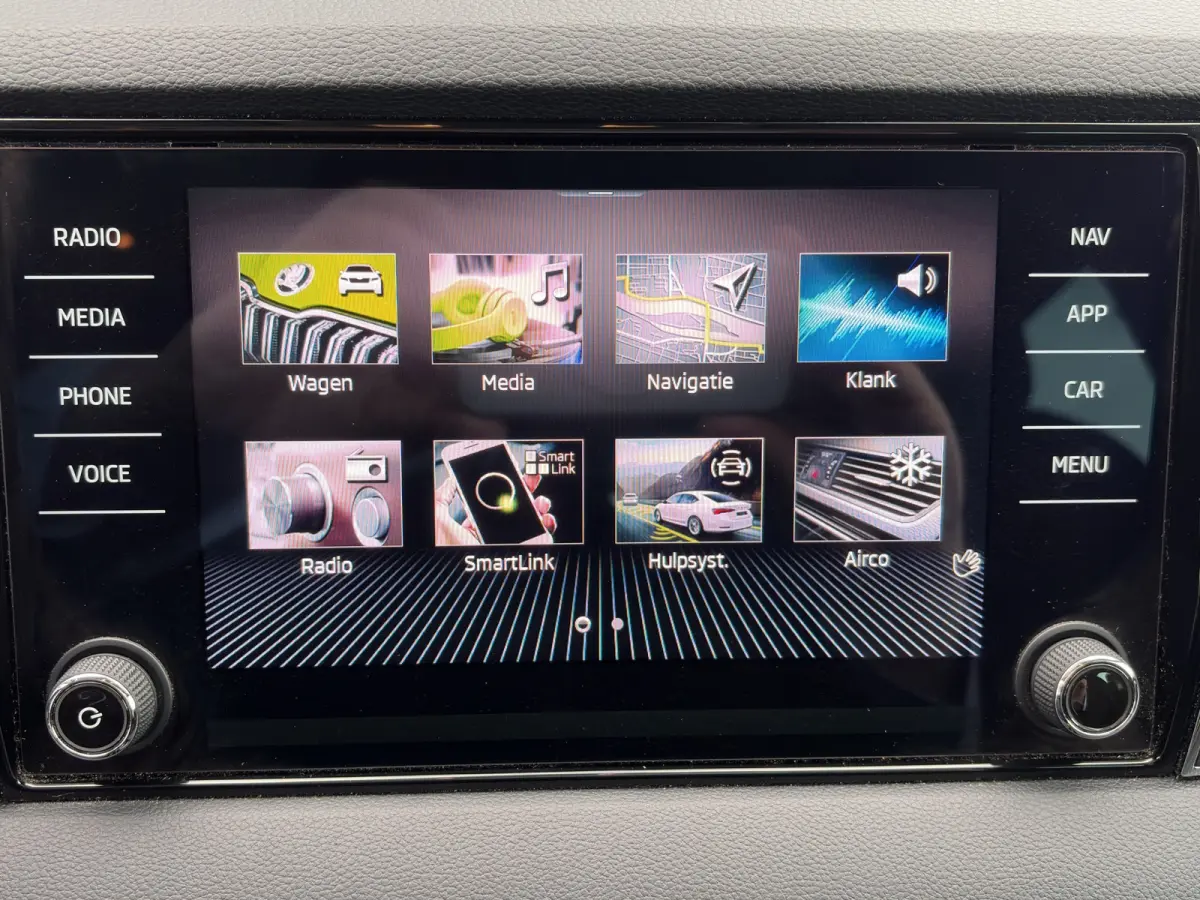 1.5 TSI ACT 150pk Automaat Business Edition | Schuifdak | Trekhaak | Stoelverwarming | Stuurverwarming | Camera | Carplay | Elektrische achterklep