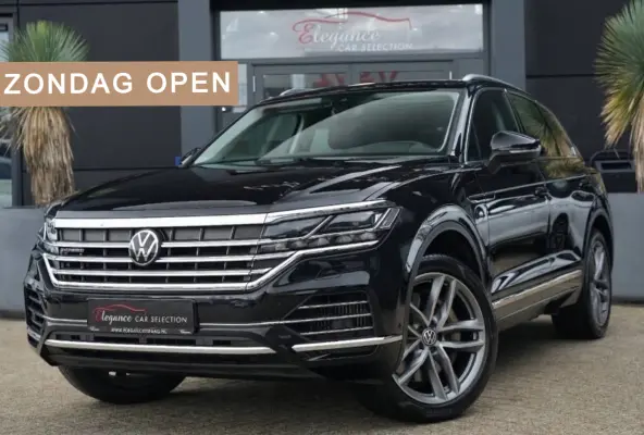 3.0 TSi eHybrid 4MOTION Elegance Volkswagen Touareg 3.0 TSI eHybrid 4Motion Elegance | 381 PK | Panoramadak | Trekhaak | 360° Camera | Head-up display olkswagen Touareg 3.0 TSI eHybrid 4Mot