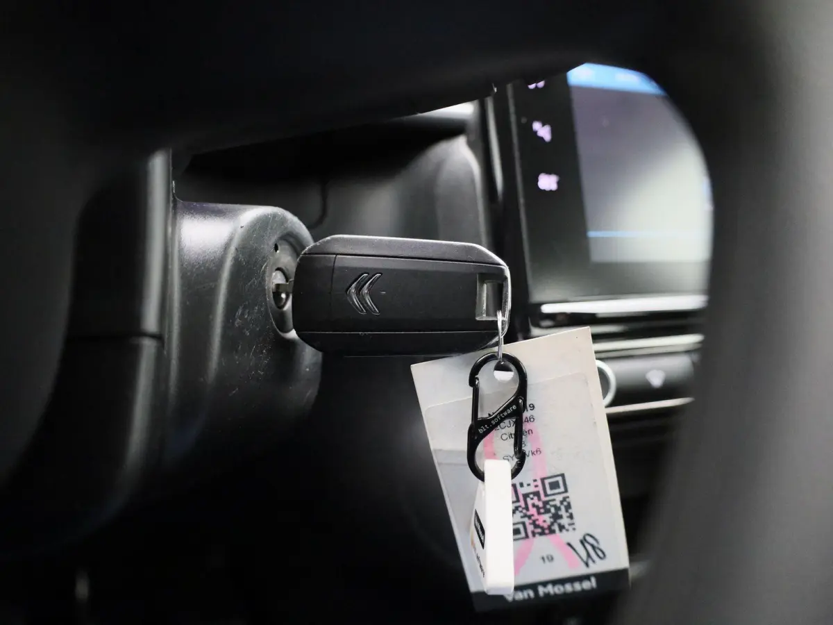1.2 PureTech Feel | APPLE CARPLAY - ANDROID AUTO | CRUISE CONTROL | CLIMATE CONTROL | PARKEERSENSOREN | MULTIFUNCTIONEEL STUURWIEL |
