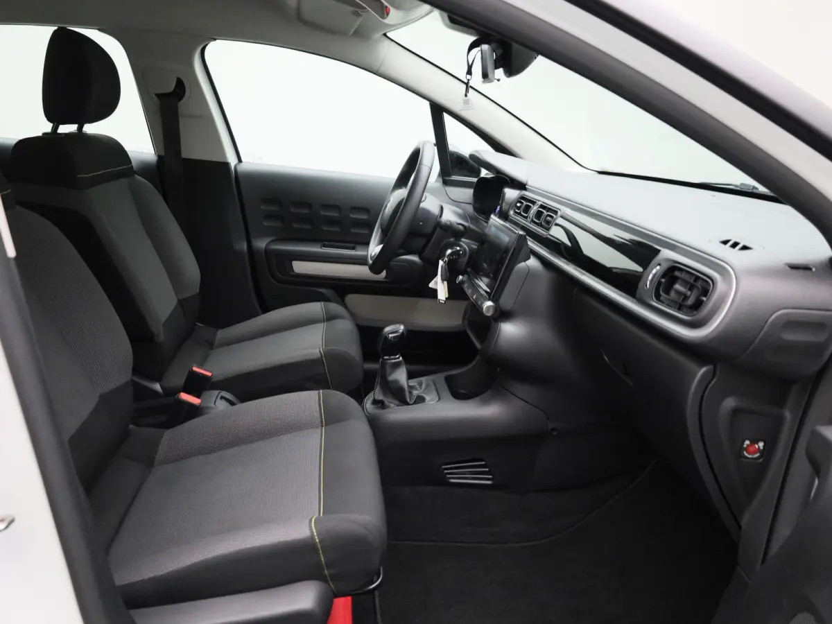 1.2 PureTech Feel | APPLE CARPLAY - ANDROID AUTO | CRUISE CONTROL | CLIMATE CONTROL | PARKEERSENSOREN | MULTIFUNCTIONEEL STUURWIEL |