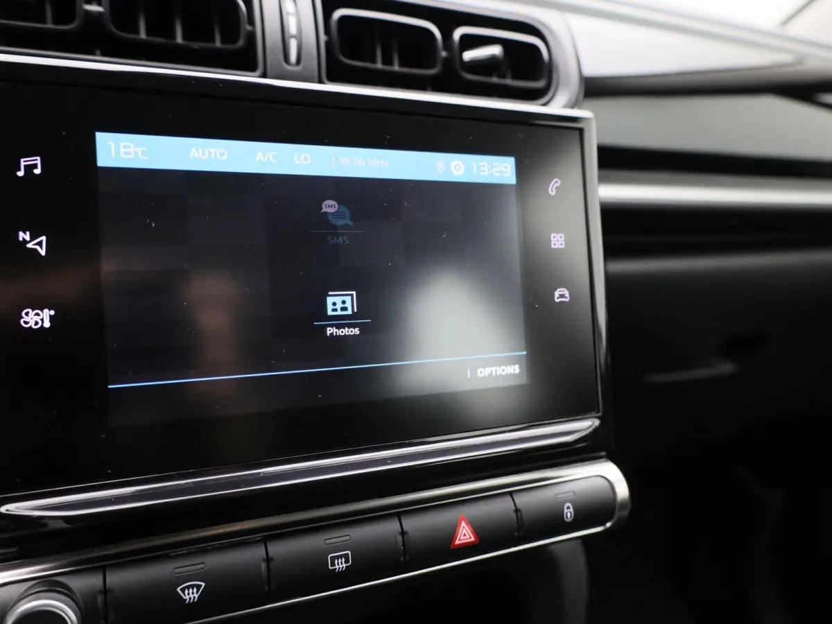 1.2 PureTech Feel | APPLE CARPLAY - ANDROID AUTO | CRUISE CONTROL | CLIMATE CONTROL | PARKEERSENSOREN | MULTIFUNCTIONEEL STUURWIEL |