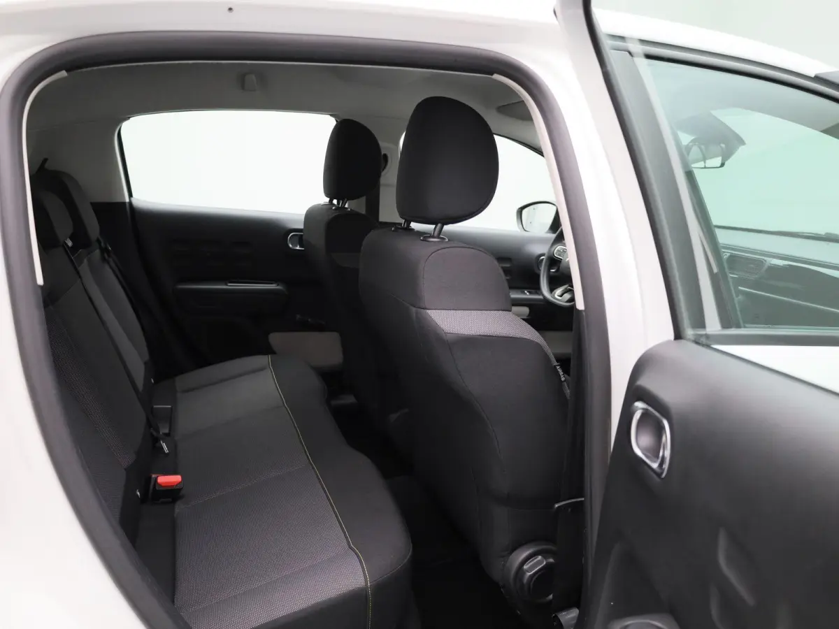 1.2 PureTech Feel | APPLE CARPLAY - ANDROID AUTO | CRUISE CONTROL | CLIMATE CONTROL | PARKEERSENSOREN | MULTIFUNCTIONEEL STUURWIEL |