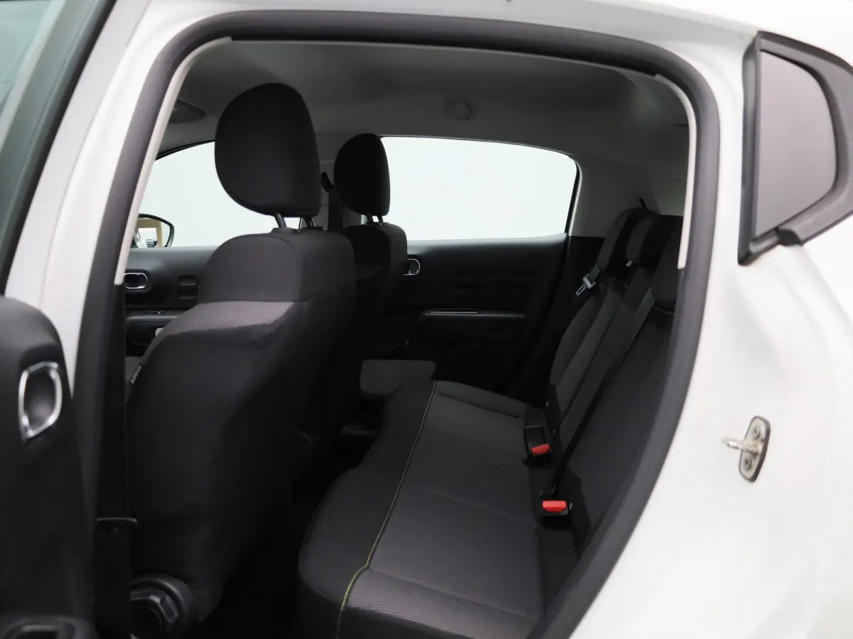 1.2 PureTech Feel | APPLE CARPLAY - ANDROID AUTO | CRUISE CONTROL | CLIMATE CONTROL | PARKEERSENSOREN | MULTIFUNCTIONEEL STUURWIEL |
