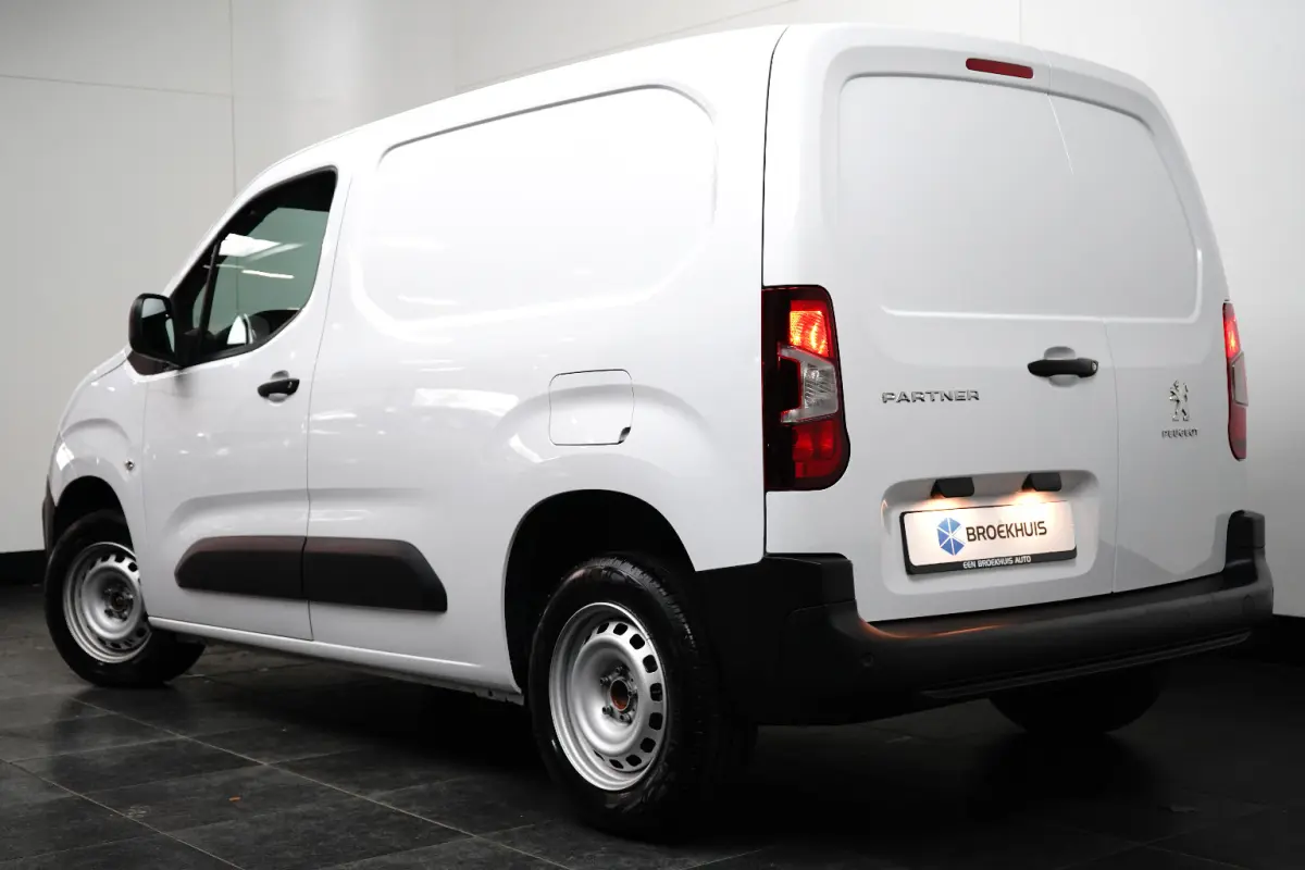 Pro L1 Aitco | Cruise Controle | Parkeersensoren | 3-zits