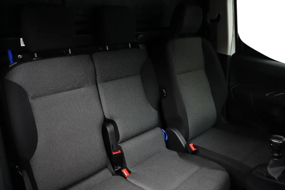Pro L1 Aitco | Cruise Controle | Parkeersensoren | 3-zits