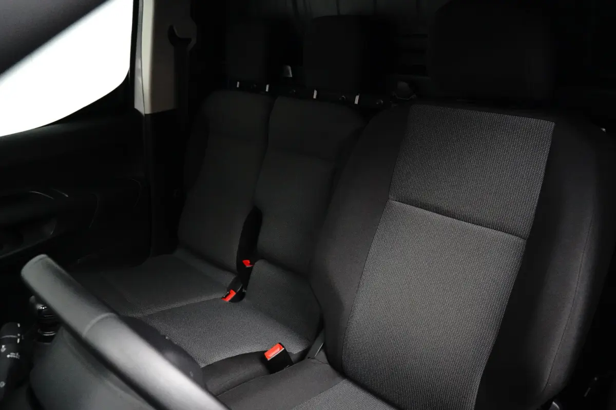 Pro L1 Aitco | Cruise Controle | Parkeersensoren | 3-zits