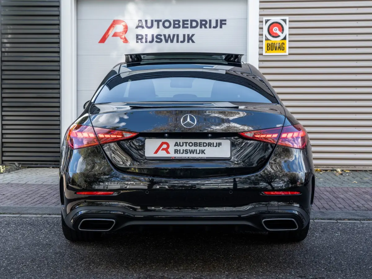 180 AMG Pano/Camera/Keyless/Sfeer/Blindspot