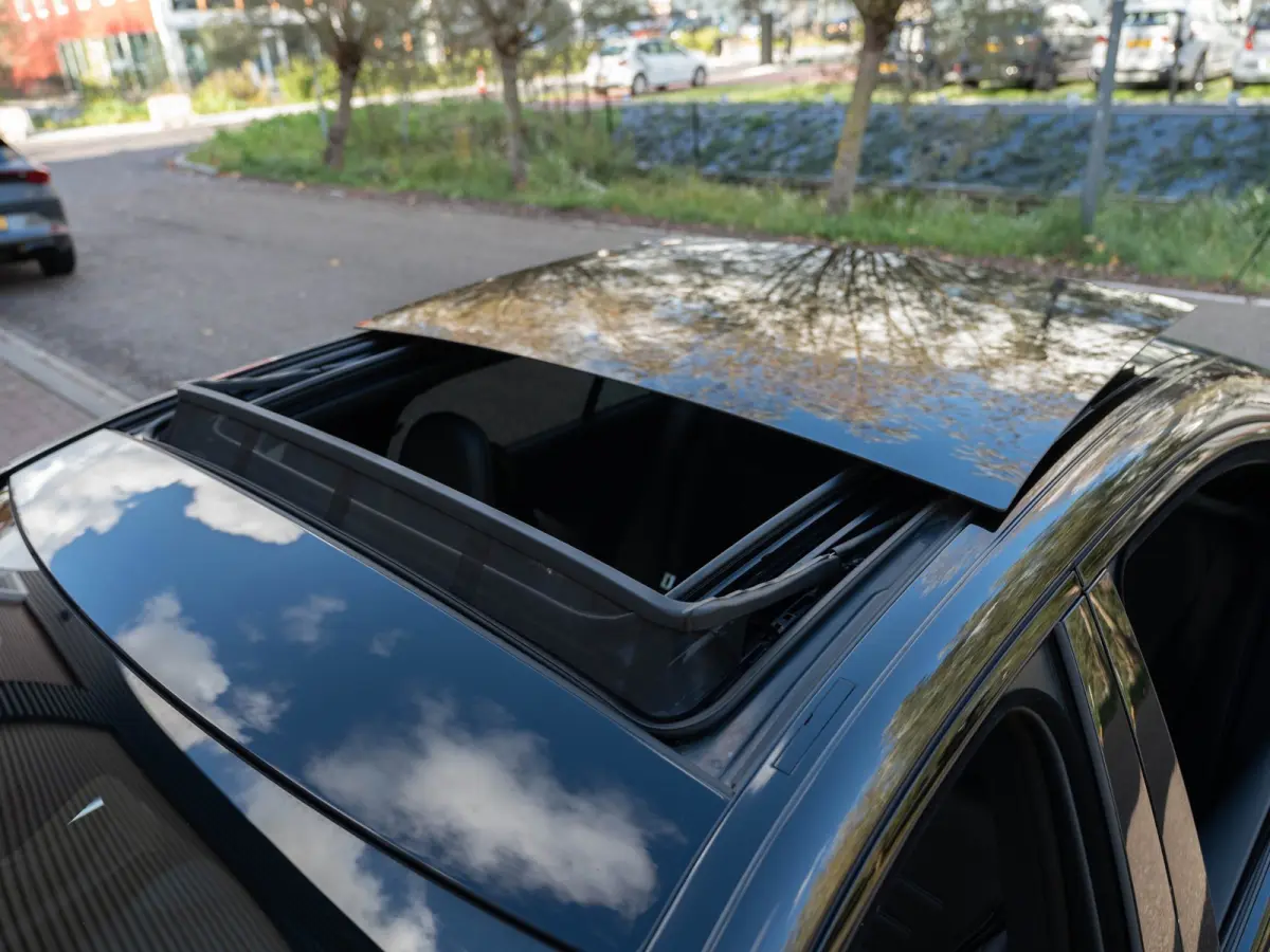 180 AMG Pano/Camera/Keyless/Sfeer/Blindspot