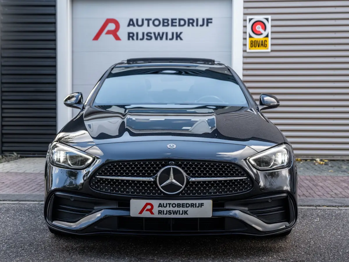 180 AMG Pano/Camera/Keyless/Sfeer/Blindspot