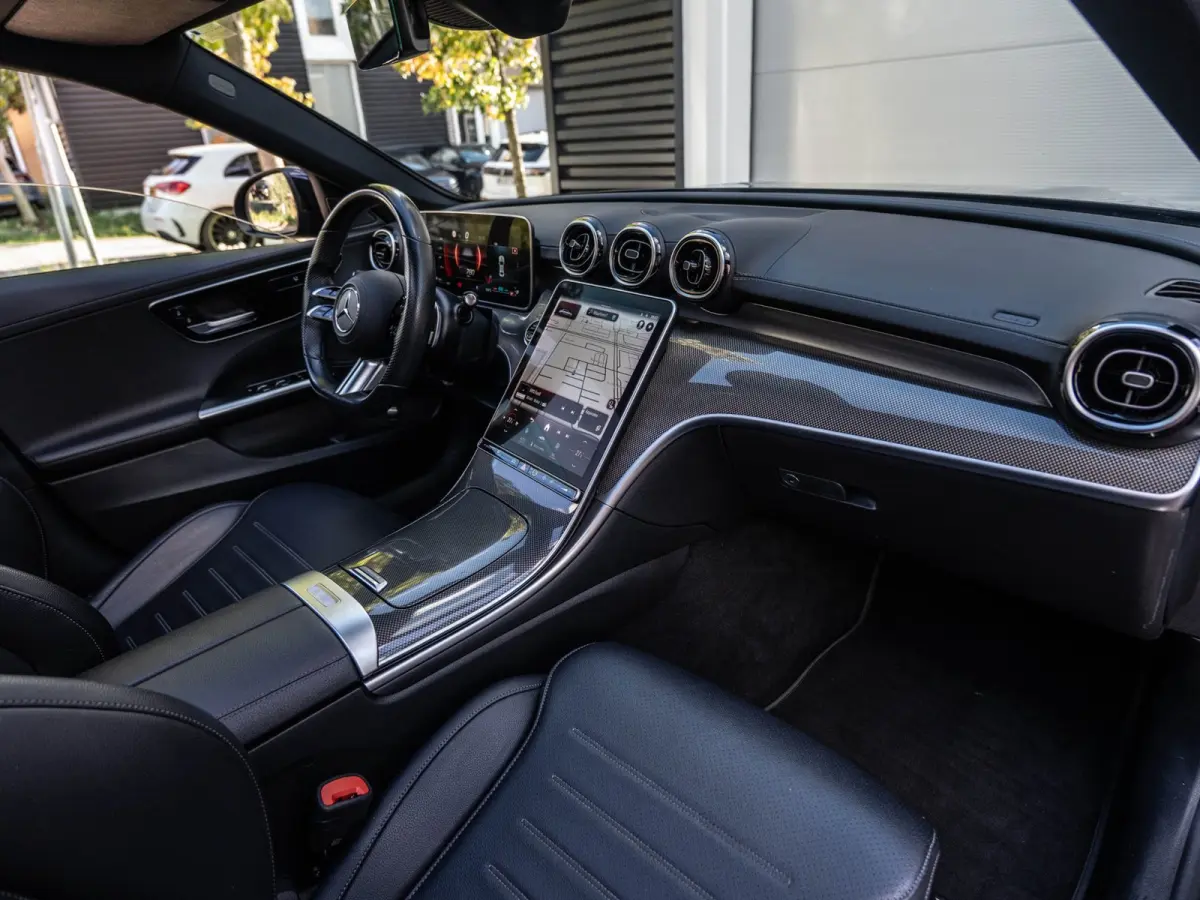 180 AMG Pano/Camera/Keyless/Sfeer/Blindspot