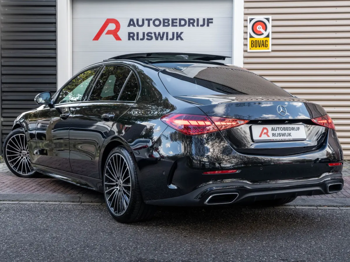 180 AMG Pano/Camera/Keyless/Sfeer/Blindspot