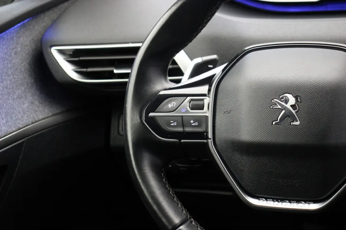 1.6 HYbrid 225 Allure Pack Business - Digitaal Cockpit, Carplay, Camera