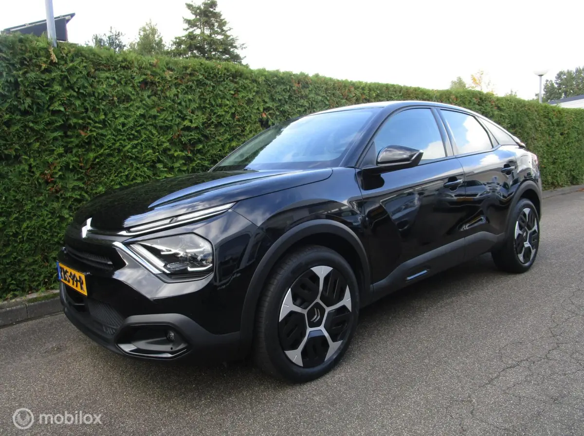 1.2 130 PK - NAVIGATIE - CAMERA - 32.000 KM !!!