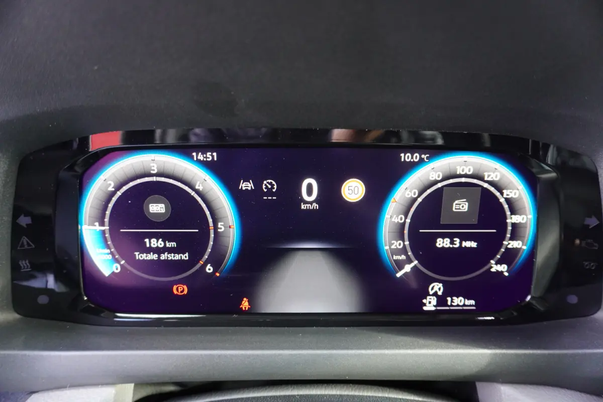 163pk RWD Facelift L3H3/L2H2 3500kg Trekvermogen Navigatie Apple Carplay Camera Parkeersensoren Digitaal dashboard