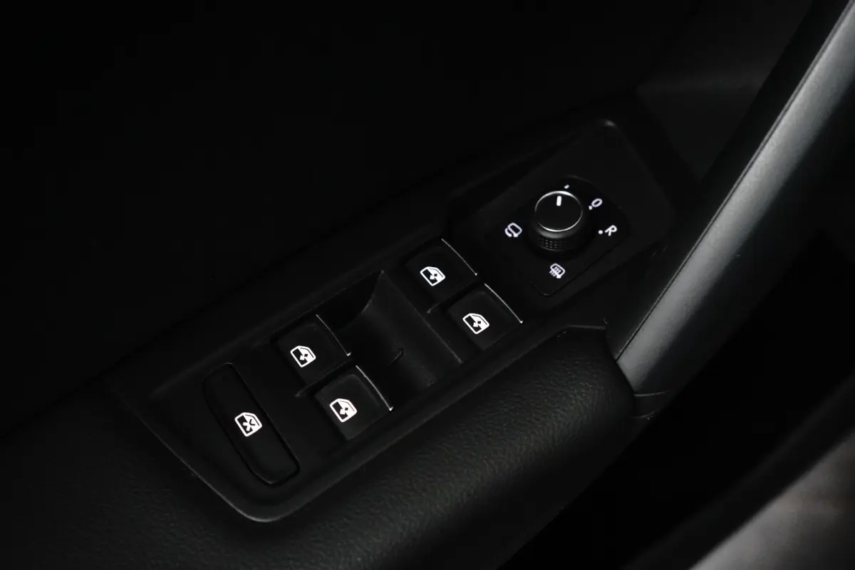 1.4 eHybrid 245 pk elegance 6-DSG | Wegklapbare Trekhaak | Achteruitrijcamera | Cruise control adaptief |