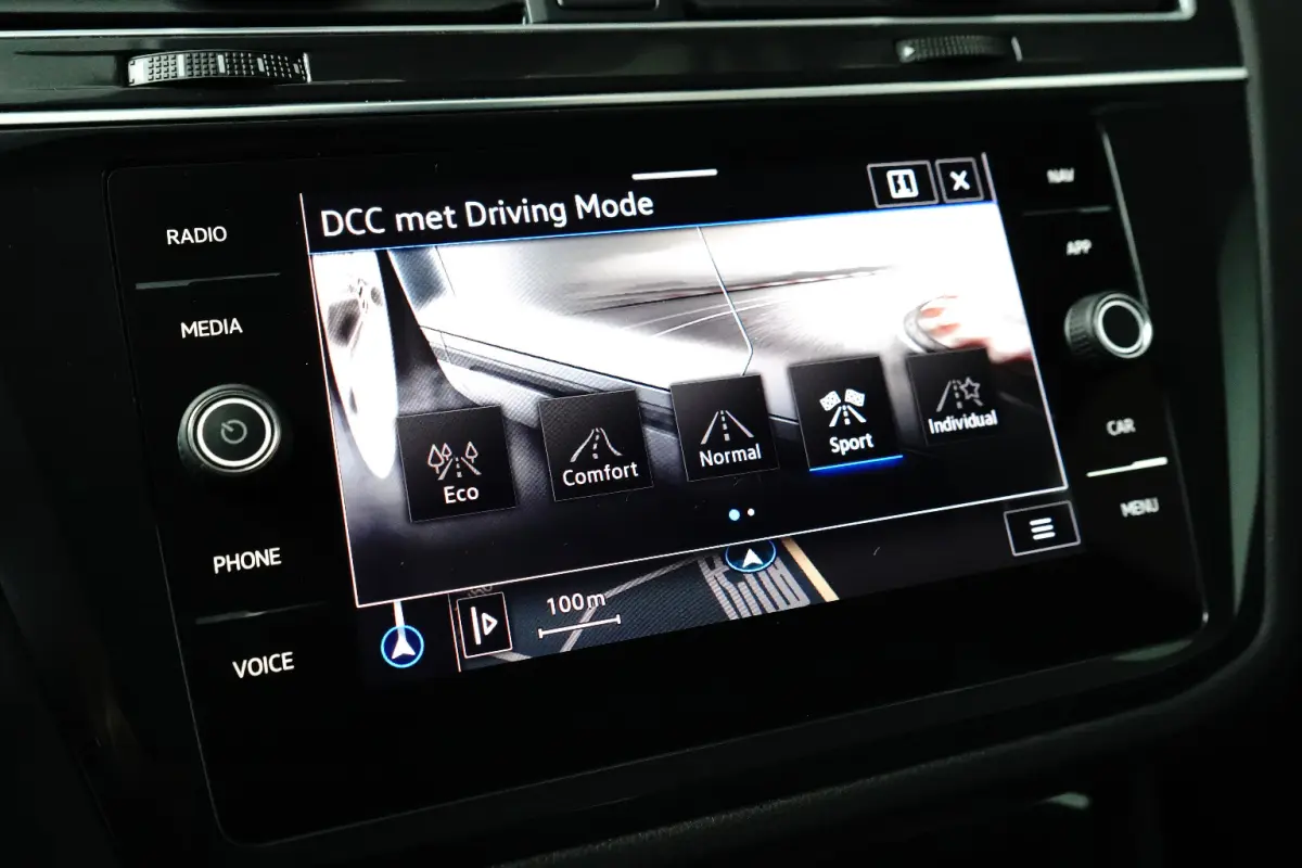1.4 eHybrid 245 pk elegance 6-DSG | Wegklapbare Trekhaak | Achteruitrijcamera | Cruise control adaptief |