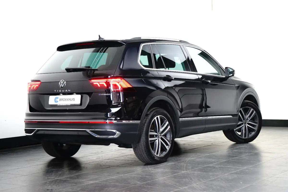 1.4 eHybrid 245 pk elegance 6-DSG | Wegklapbare Trekhaak | Achteruitrijcamera | Cruise control adaptief |