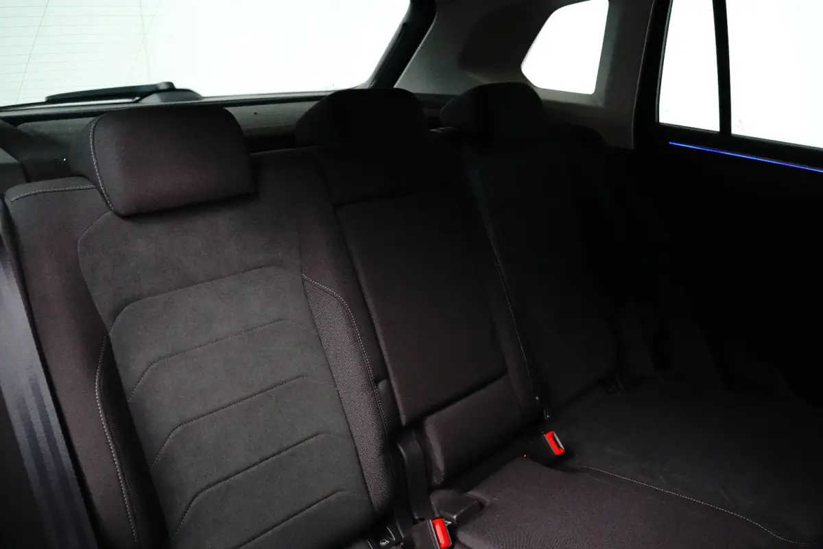 1.4 eHybrid 245 pk elegance 6-DSG | Wegklapbare Trekhaak | Achteruitrijcamera | Cruise control adaptief |