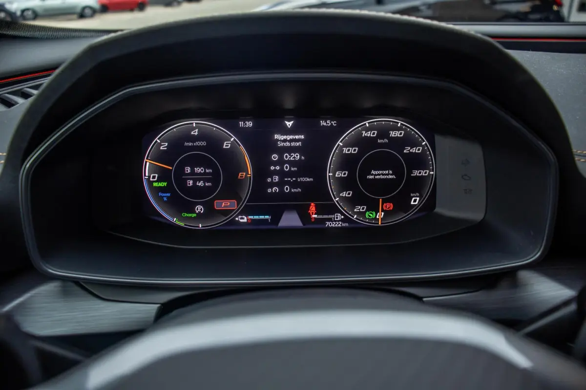 1.4 e-Hybrid VZ Performance, SOH 91%, Pano