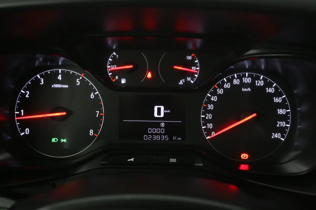 1.2 111PK Innovation | Benzine | Airco | Cruise | 3 Zits | Trekhaak | Parkeersens.