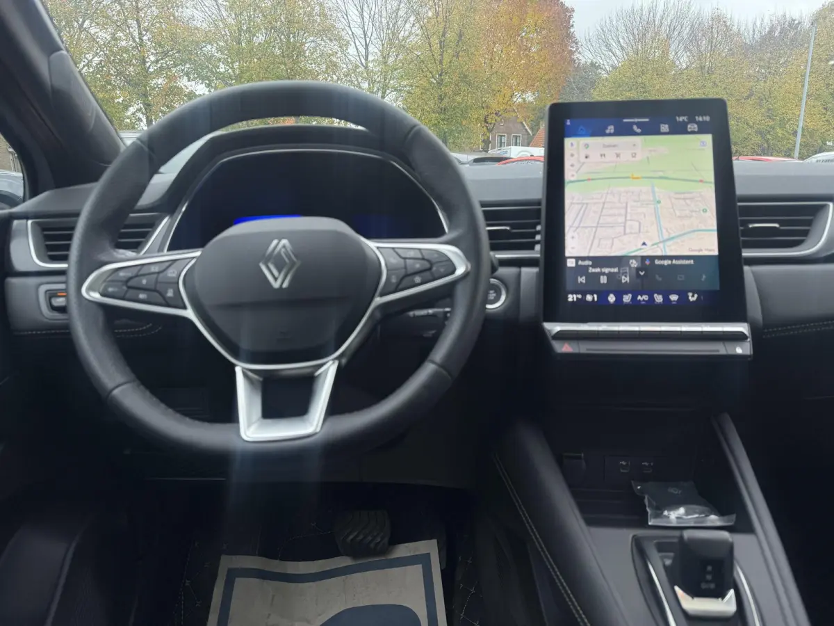 1.8 E-Tech full hybrid 160 iconic