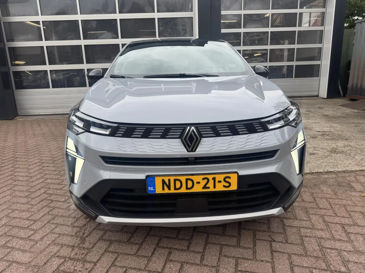 1.8 E-Tech full hybrid 160 iconic