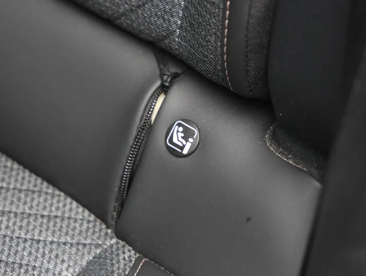 EV Allure Avantage 54 kWh 8 jaar garantie! | Camera 360* | Warmtepomp | Keyless | 17" LMV | Apple Carplay & Android Auto