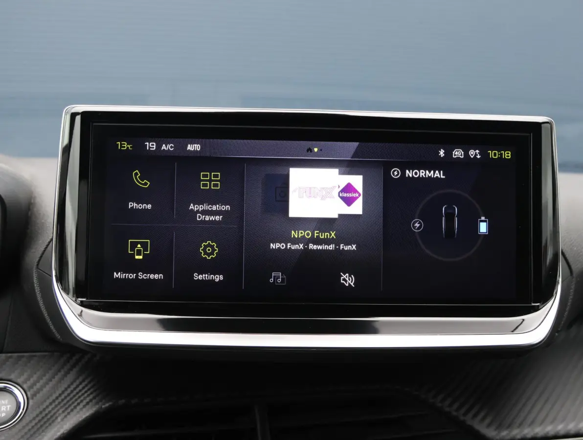 EV Allure Avantage 54 kWh 8 jaar garantie! | Camera 360* | Warmtepomp | Keyless | 17" LMV | Apple Carplay & Android Auto