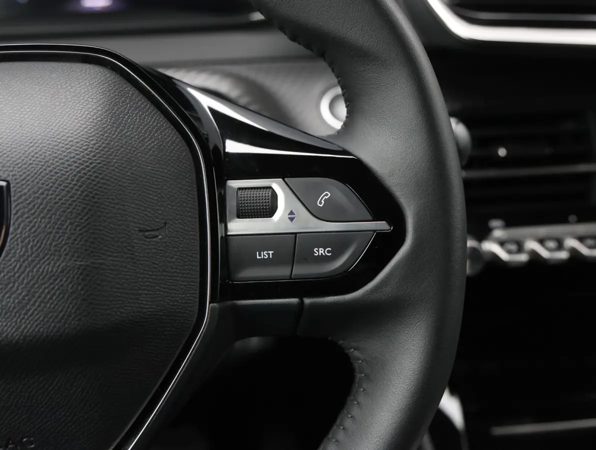 EV Allure Avantage 54 kWh 8 jaar garantie! | Camera 360* | Warmtepomp | Keyless | 17" LMV | Apple Carplay & Android Auto