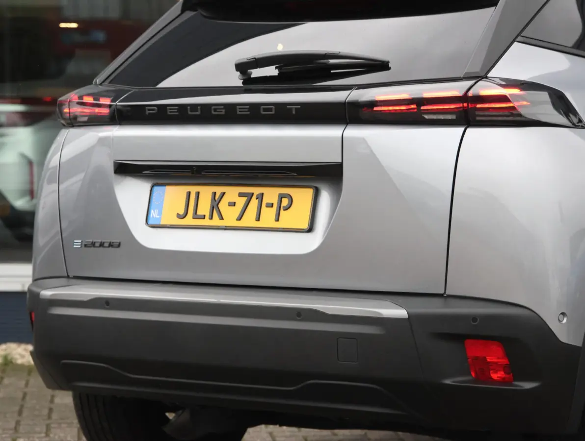 EV Allure Avantage 54 kWh 8 jaar garantie! | Camera 360* | Warmtepomp | Keyless | 17" LMV | Apple Carplay & Android Auto