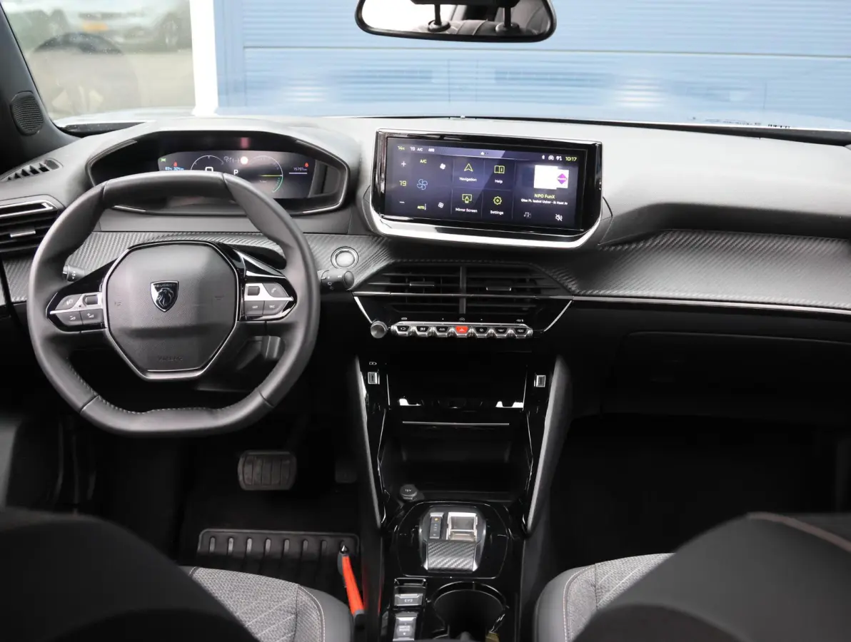 EV Allure Avantage 54 kWh 8 jaar garantie! | Camera 360* | Warmtepomp | Keyless | 17" LMV | Apple Carplay & Android Auto