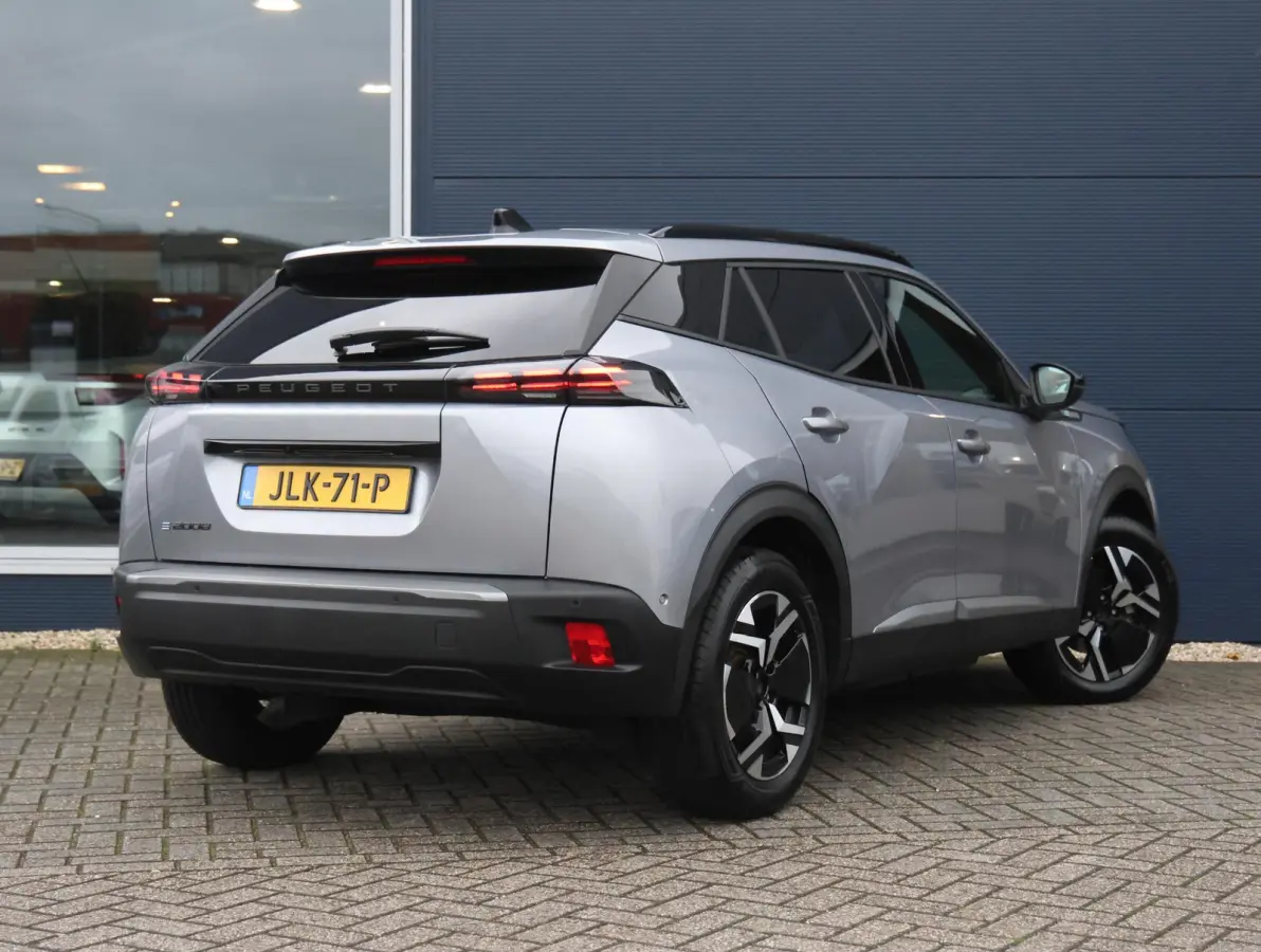 EV Allure Avantage 54 kWh 8 jaar garantie! | Camera 360* | Warmtepomp | Keyless | 17" LMV | Apple Carplay & Android Auto