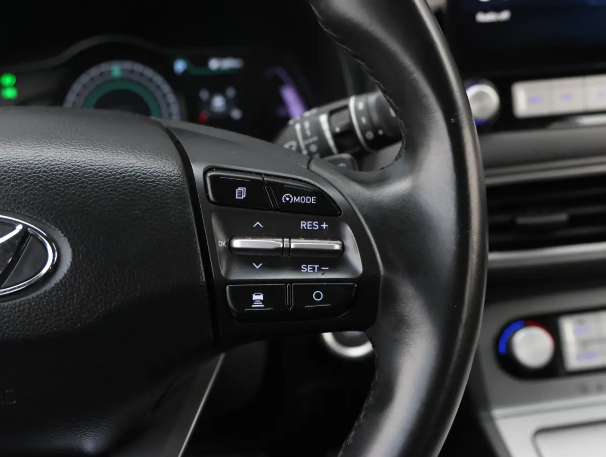 Comfort 64kWh | 1ste eigenaar | ACCU 97% | Camera | AppleCarPlay/Android | Keyless | AUTOMAAT