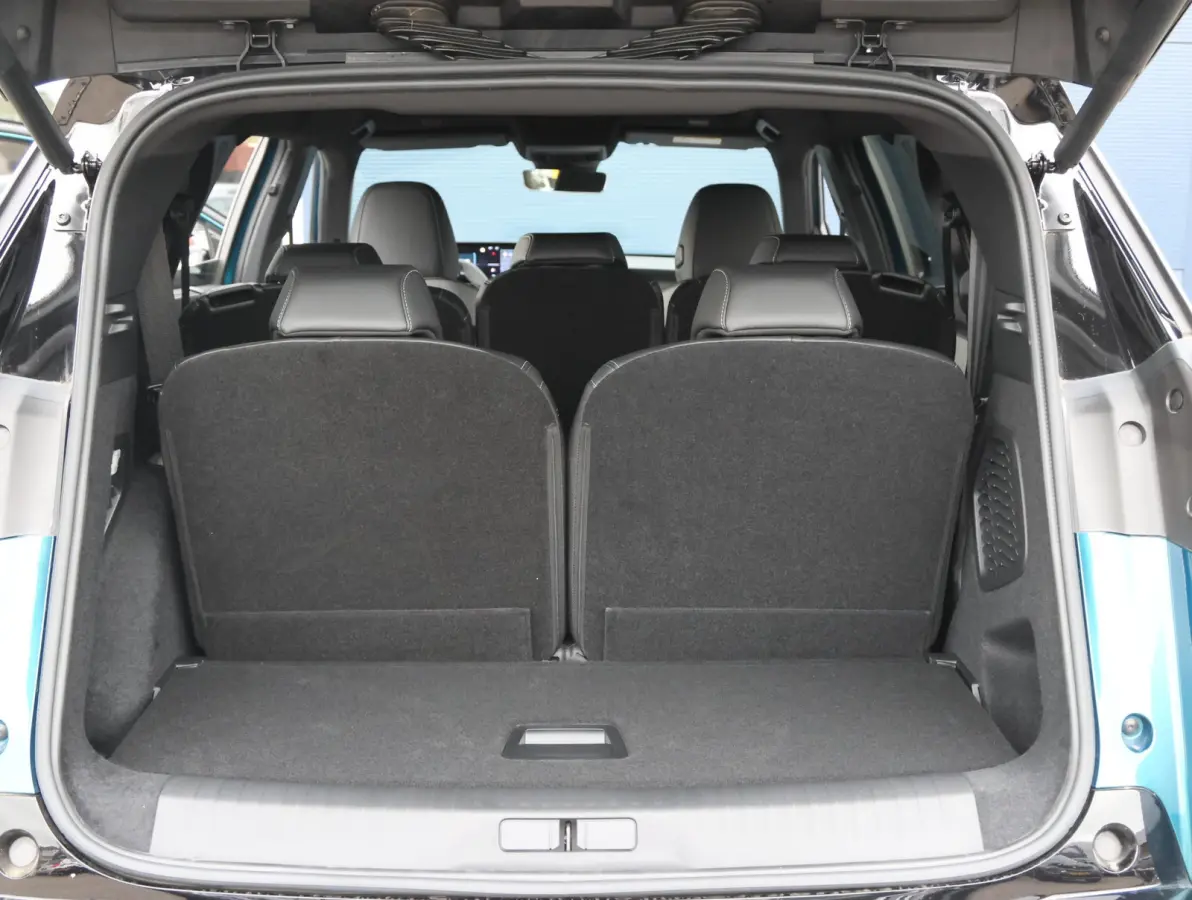GT 73 kWh 7p 8 jaar garantie! | Alcantara | Stoel/stuur verwarming | Camera | 7-persoons | Keyless | 19" LMV