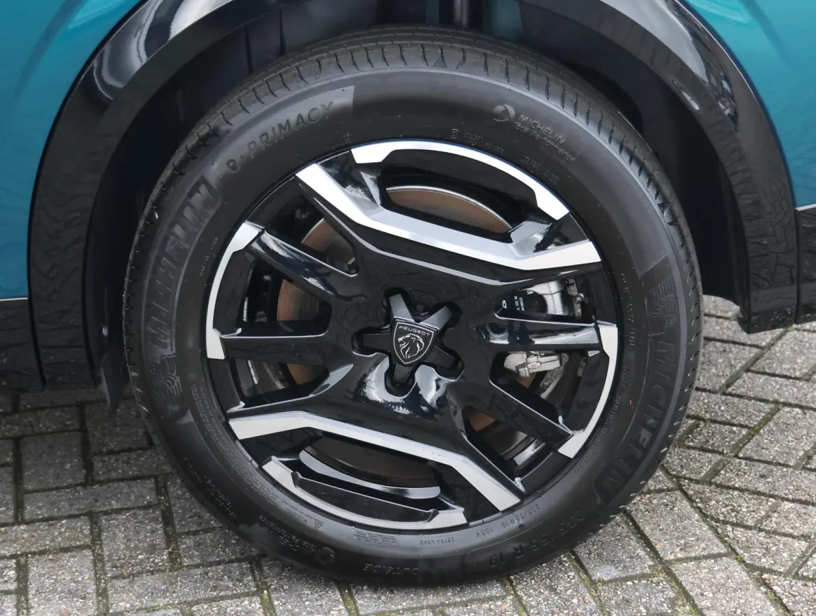 GT 73 kWh 7p 8 jaar garantie! | Alcantara | Stoel/stuur verwarming | Camera | 7-persoons | Keyless | 19" LMV