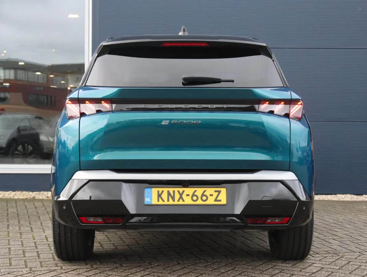 GT 73 kWh 7p 8 jaar garantie! | Alcantara | Stoel/stuur verwarming | Camera | 7-persoons | Keyless | 19" LMV