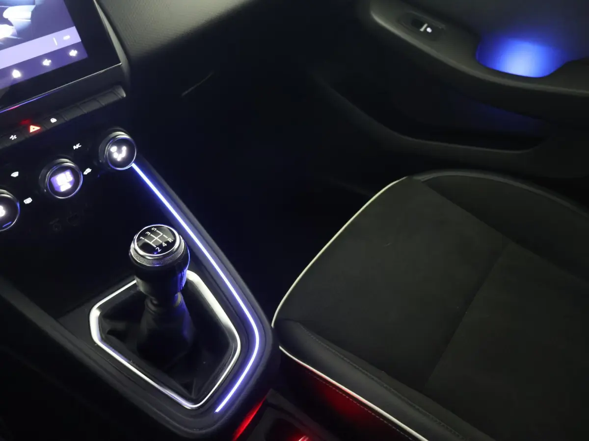 1.0 TCe INTENS + GROOT SCHERM NAVIGATIE | CAMERA | SFEERVERLICHTING | APPLE CARPLAY | LED