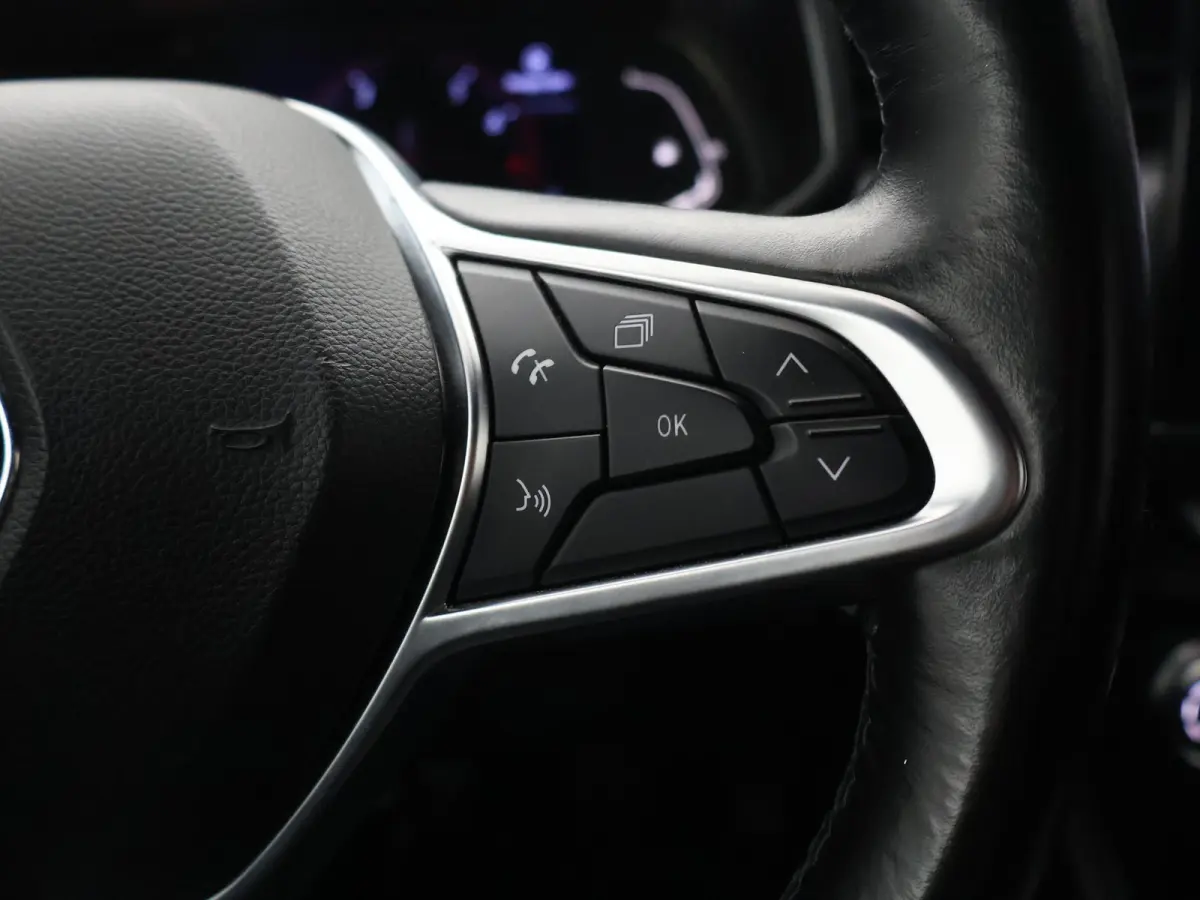 1.0 TCe INTENS + GROOT SCHERM NAVIGATIE | CAMERA | SFEERVERLICHTING | APPLE CARPLAY | LED