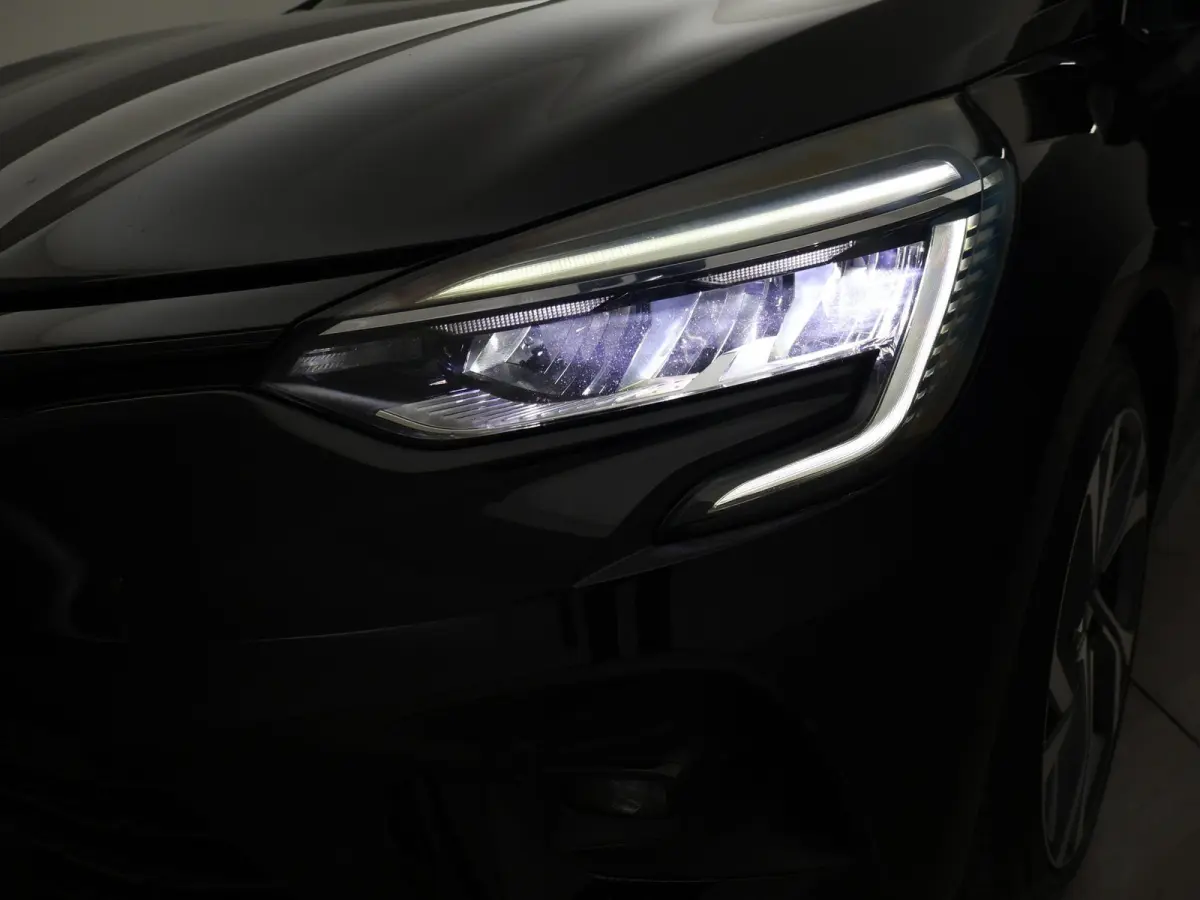 1.0 TCe INTENS + GROOT SCHERM NAVIGATIE | CAMERA | SFEERVERLICHTING | APPLE CARPLAY | LED