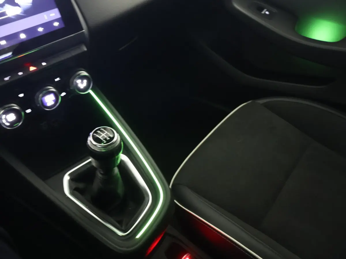 1.0 TCe INTENS + GROOT SCHERM NAVIGATIE | CAMERA | SFEERVERLICHTING | APPLE CARPLAY | LED