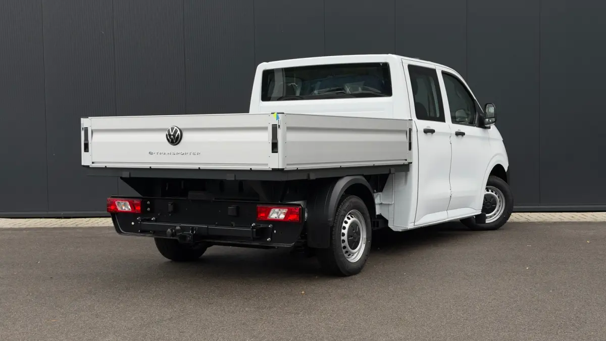 e-Transporter Pritsche | Trekhaaak | Pick-Up | 6 persoons | Camera | 4 Sezoenen banden
