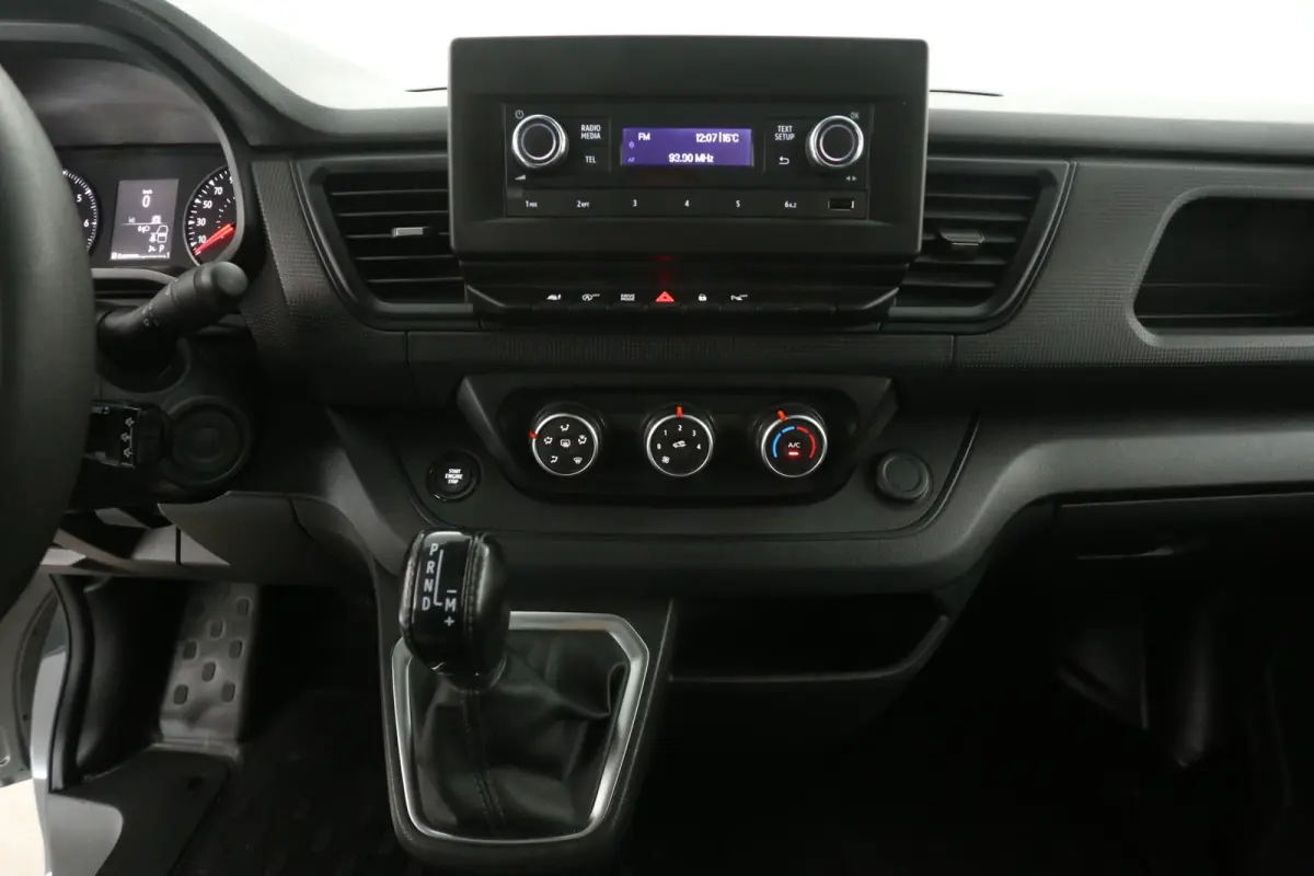 2.0 dCi 150PK L2H1 | DC | 6 Zits | Automaat | Airco | Cruise | Trekhaak | Parkeersens. | LED