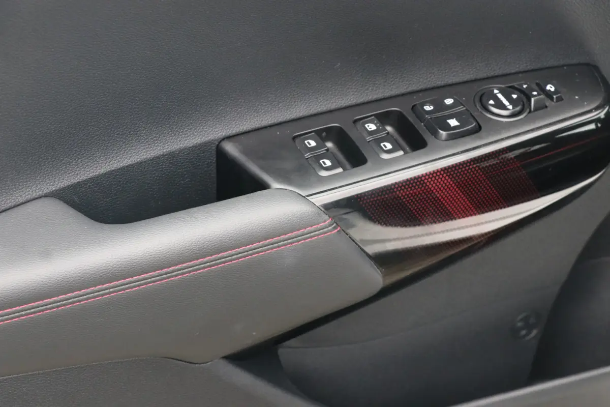 1.0 DPi DynamicPlusline navi | carplay | cruise control | climate control | NAP |