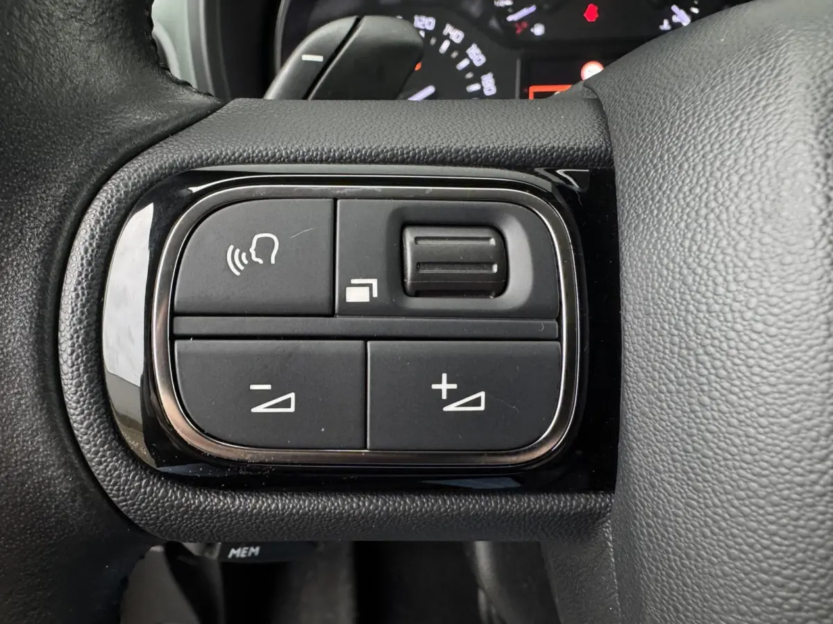 XL 1.2 PureTech Shine|XTR|AUT|Camera|Cruise|Navi|Carplay|HUD|Keyless|