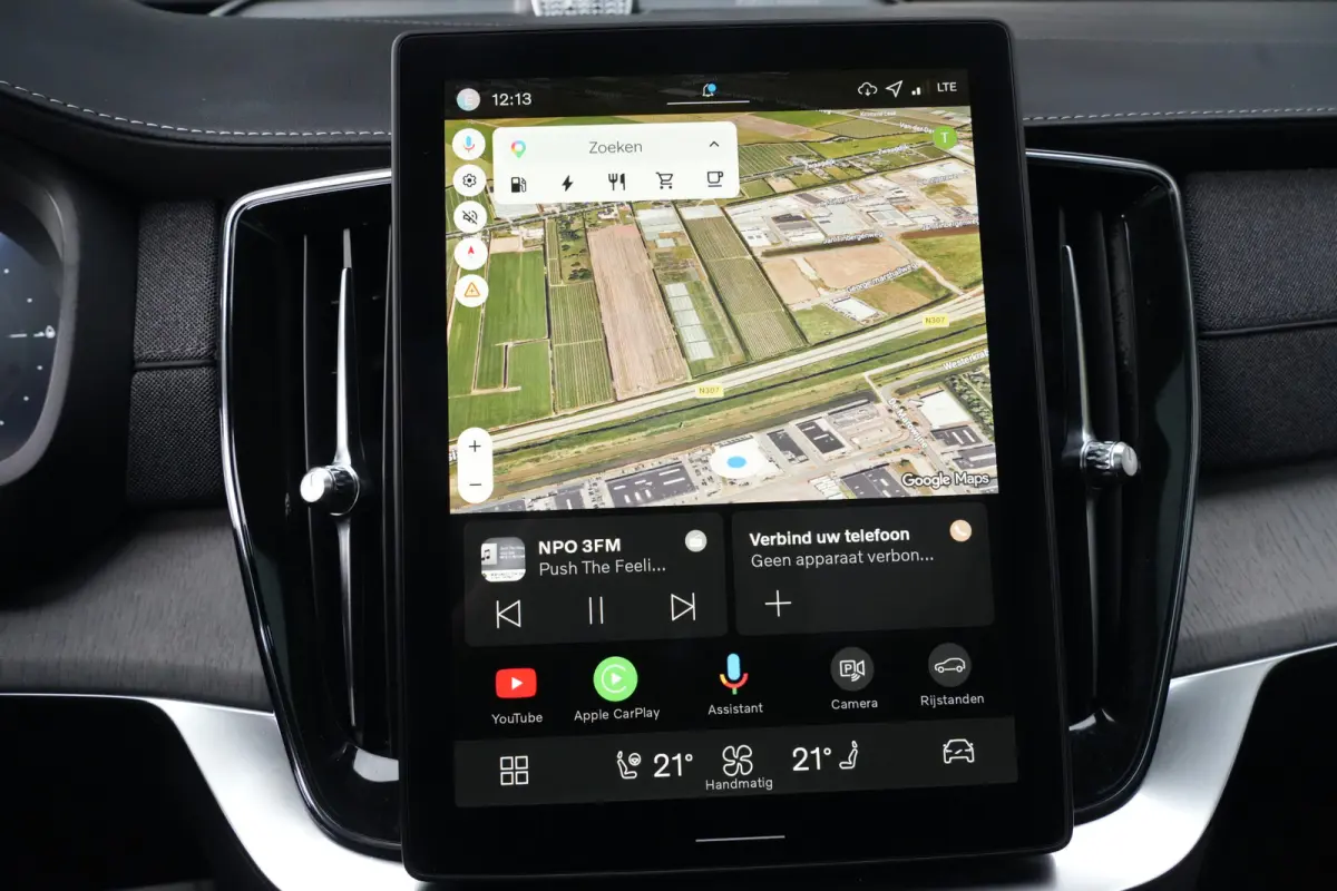 2.0 T8 FACELIFT Plug-in hybrid AWD Ultra Dark | 455 PK | Panoramadak | Bowers & Wilkins | Luchtvering | Trekhaak | Volvo XC90 2.0 T8 FACELIFT Plug-in hybrid AWD Ultra Dark met 2.0 liter 4-ci