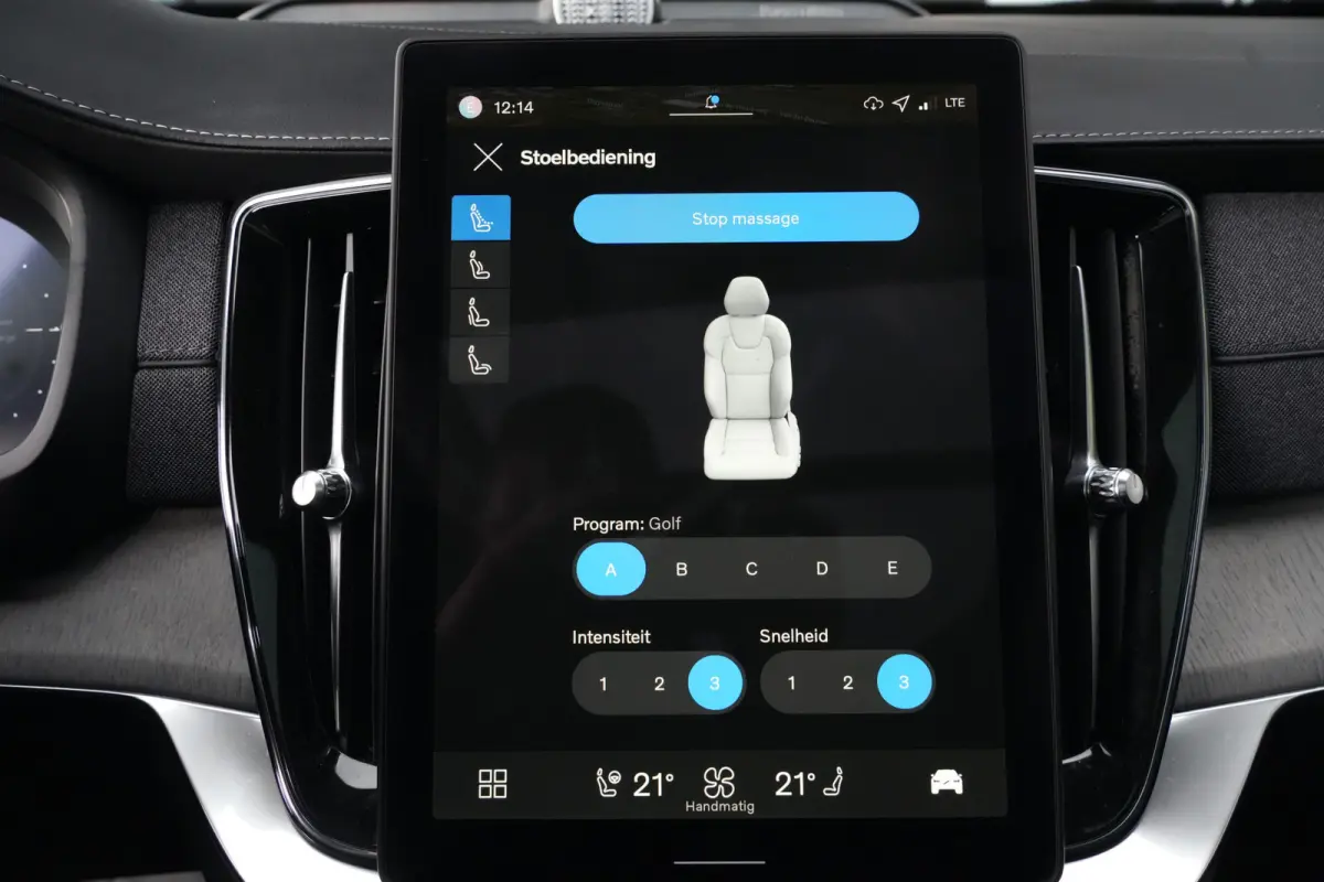 2.0 T8 FACELIFT Plug-in hybrid AWD Ultra Dark | 455 PK | Panoramadak | Bowers & Wilkins | Luchtvering | Trekhaak | Volvo XC90 2.0 T8 FACELIFT Plug-in hybrid AWD Ultra Dark met 2.0 liter 4-ci