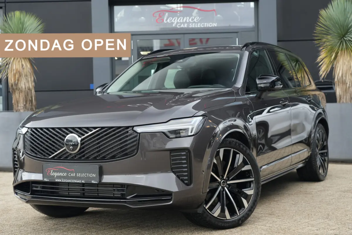 2.0 T8 FACELIFT Plug-in hybrid AWD Ultra Dark | 455 PK | Panoramadak | Bowers & Wilkins | Luchtvering | Trekhaak | Volvo XC90 2.0 T8 FACELIFT Plug-in hybrid AWD Ultra Dark met 2.0 liter 4-ci