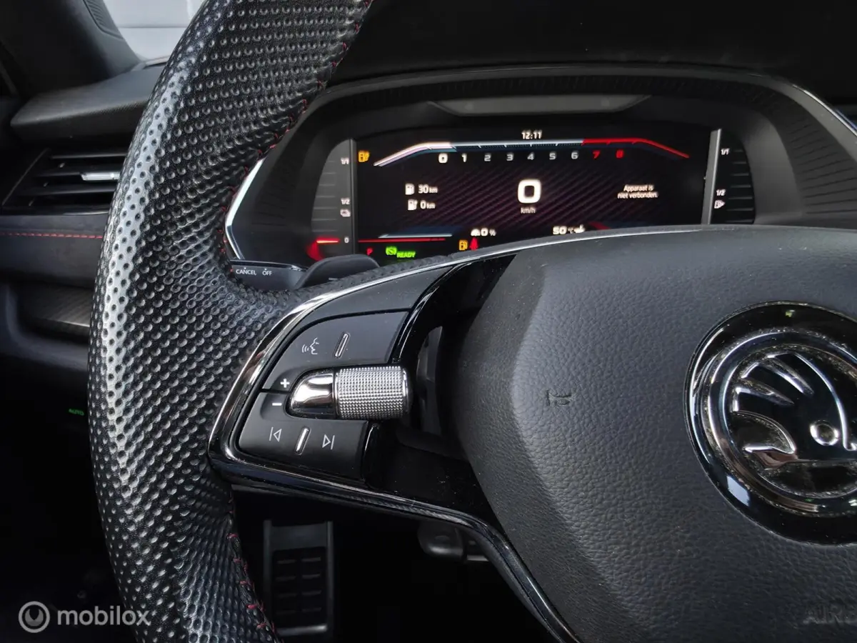 1.4 TSI RS iV PHEV / Carplay / Side ass